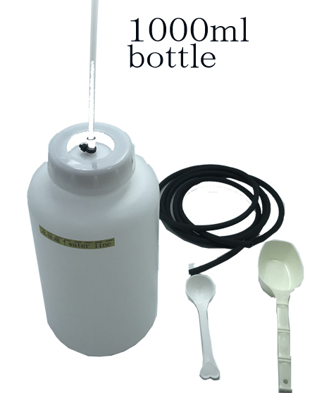 1000mlボトルとチューブとスプーン